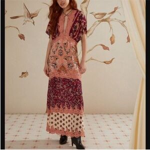 FARM Rio Glam Tapestry Burgundy Laces Short Sleeve Maxi Dress size medium
